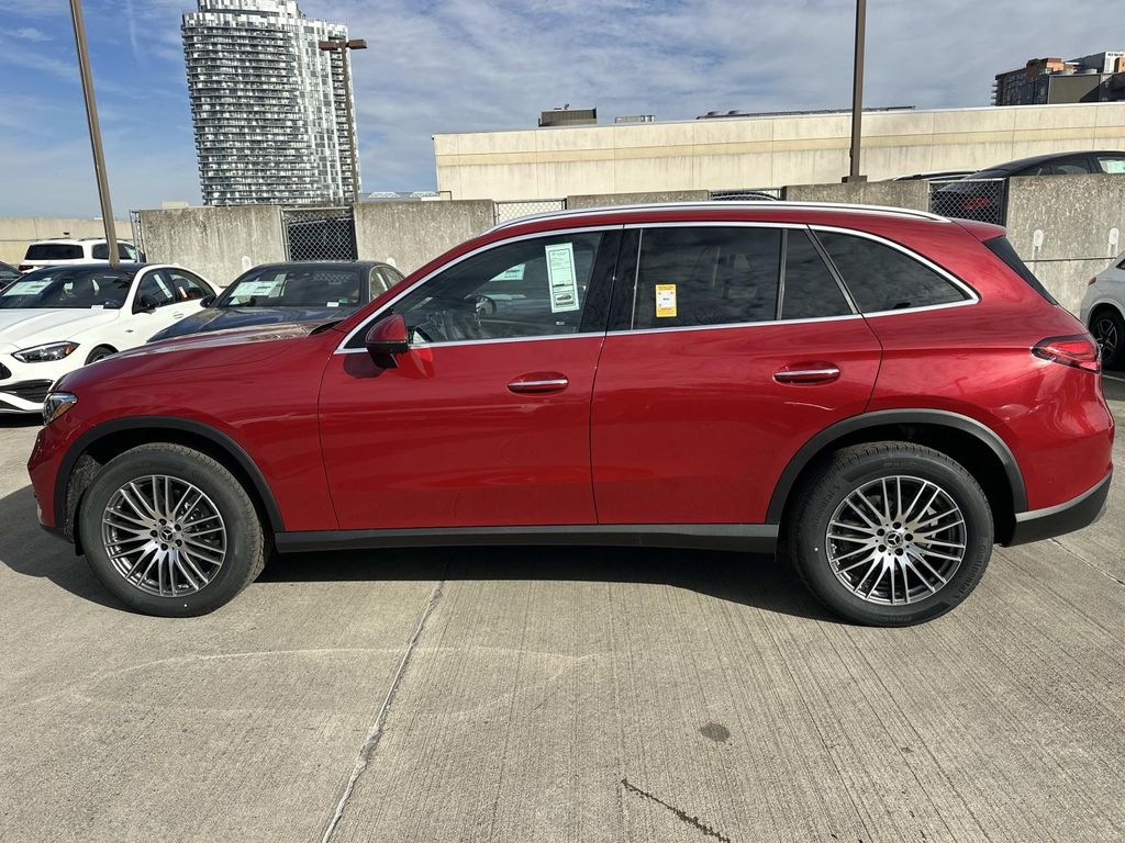 Thumbnail: 2026 Mercedes-Benz GLC - 8