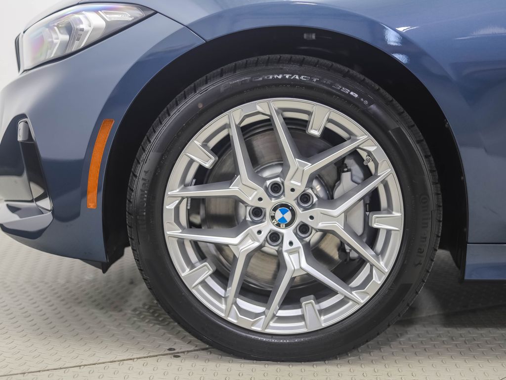Thumbnail: 2025 BMW 3 Series - 2
