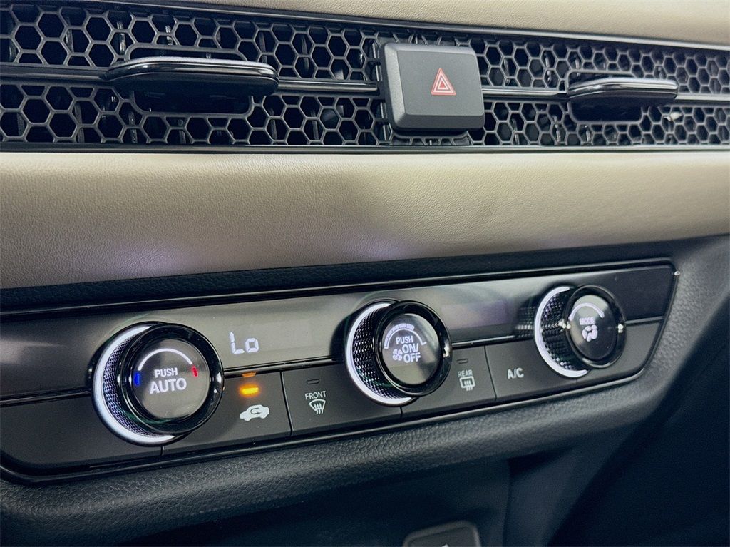 2025 Honda HR-V LX photo