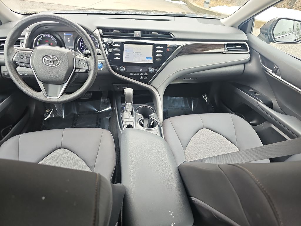 2019 Toyota Camry Hybrid LE