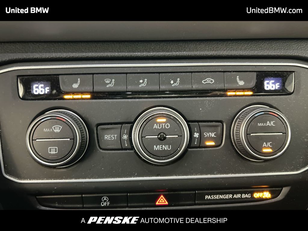 Thumbnail: 2021 Volkswagen Atlas - 18