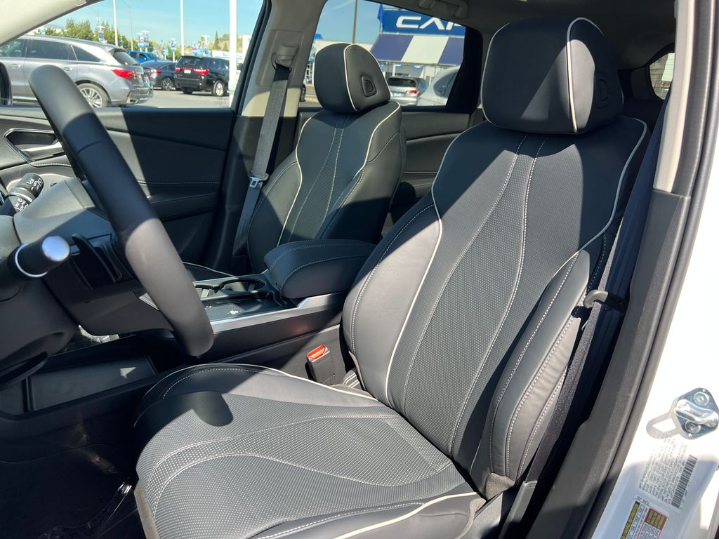 Thumbnail: 2026 Acura RDX - 16