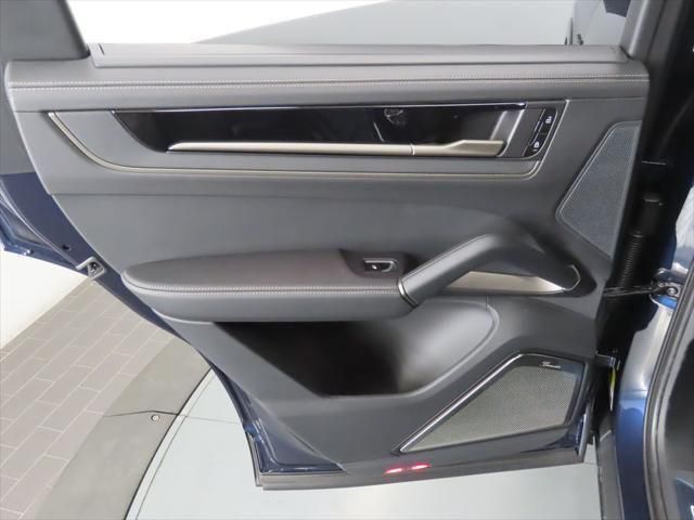 Thumbnail: 2025 Porsche  - 5