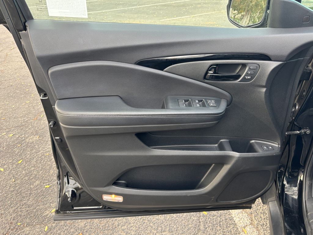 Thumbnail: 2023 Honda Passport - 29