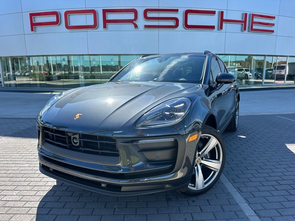 Thumbnail: 2026 Porsche Macan - 1