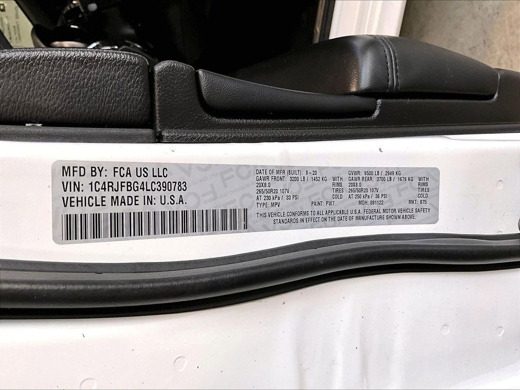 2020 Jeep Grand Cherokee — photo 37
