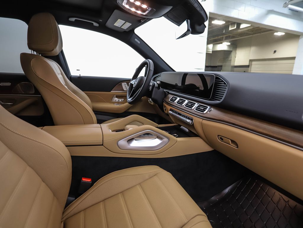 Thumbnail: 2026 Mercedes-Benz GLE - 29