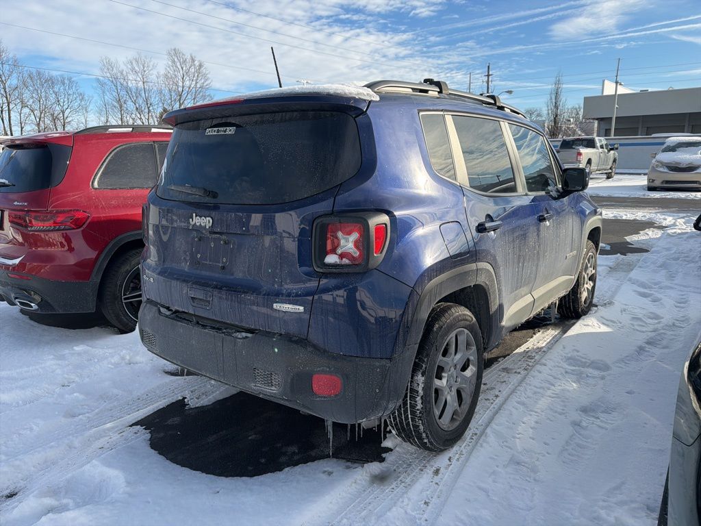 Thumbnail: 2018 Jeep Renegade - 3