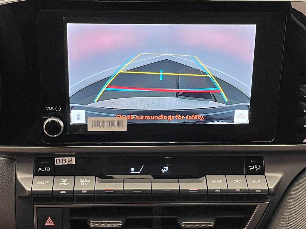 2025 Toyota Camry LE 25