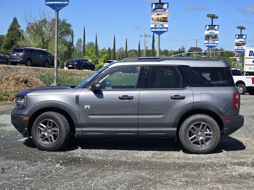 View vehicle photo 7