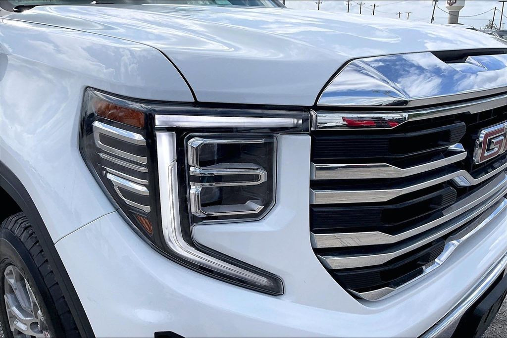 Used 2025 GMC Sierra 1500 SLT 4D Crew Cab