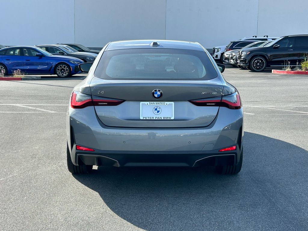 Thumbnail: 2026 BMW i4 - 4