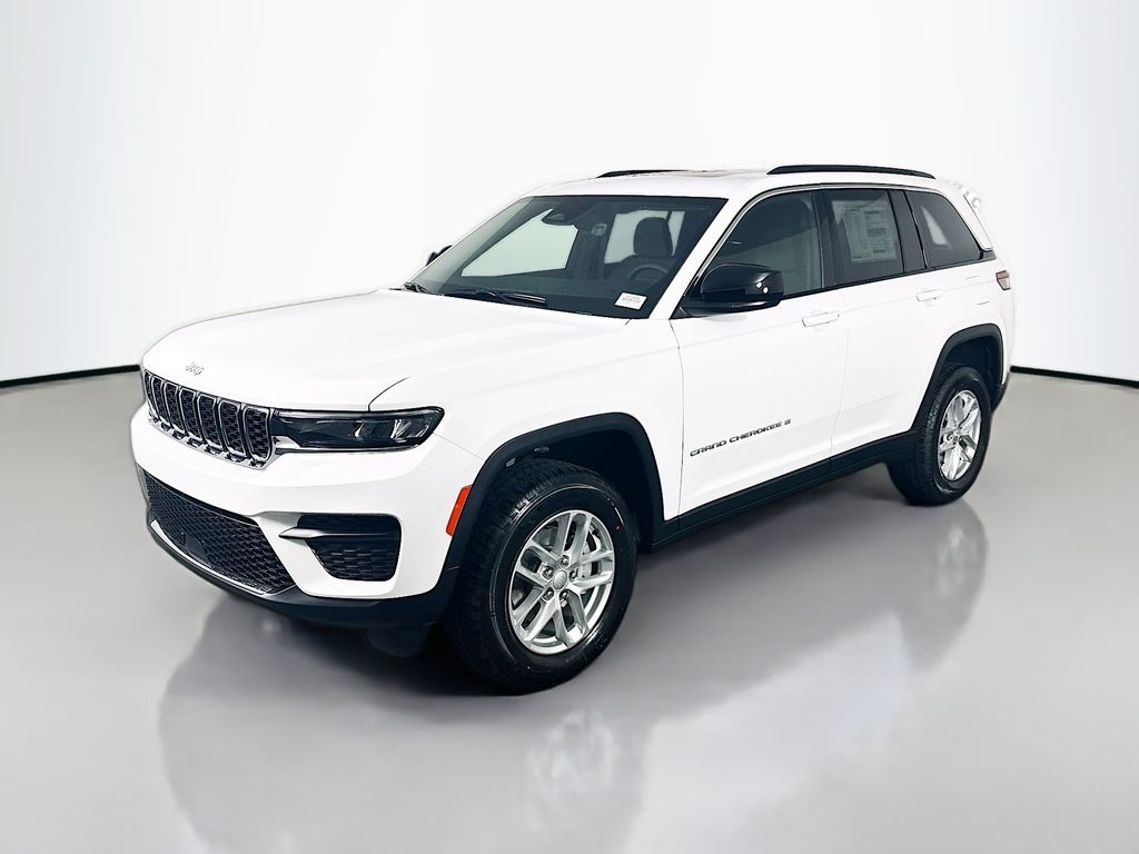 New 2025 White Jeep Laredo X image 3