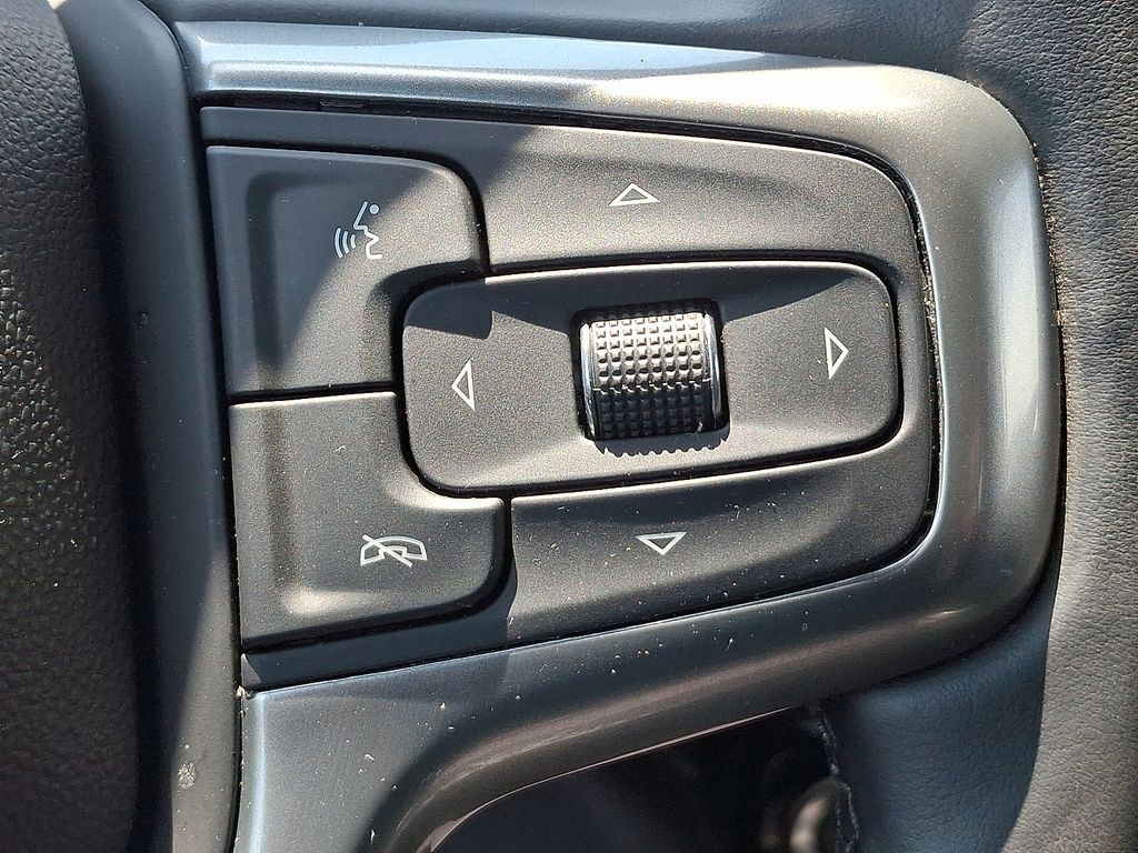 Thumbnail: 2026 Chevrolet Silverado 1500 - 22