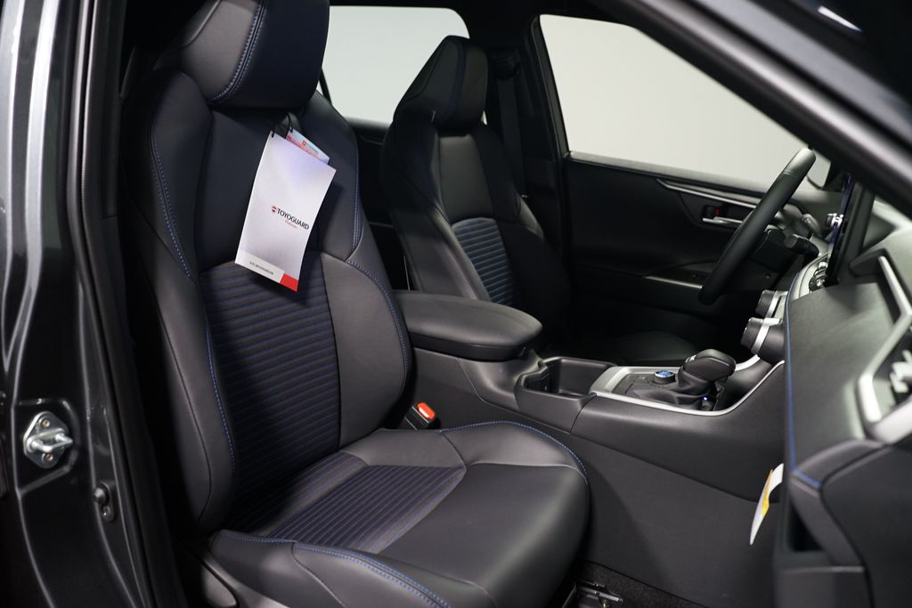 Thumbnail: 2025 Toyota RAV4 - 30