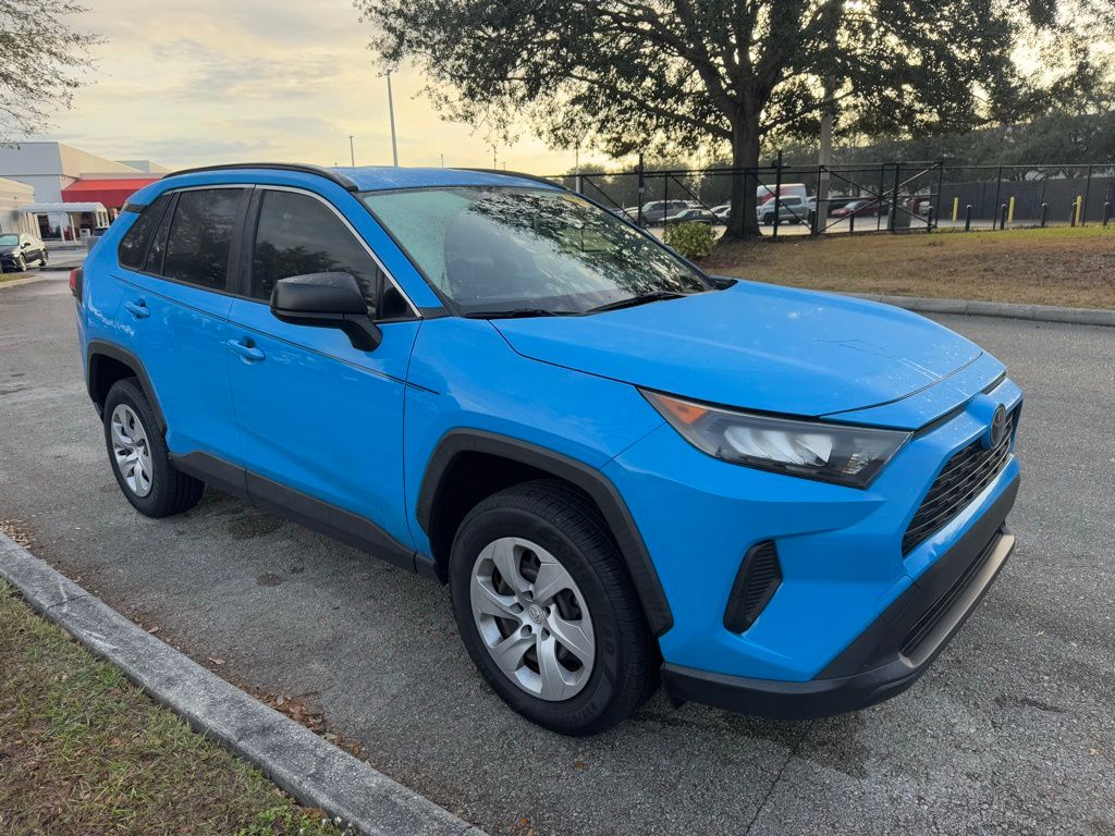 2019 Toyota RAV4 LE 7