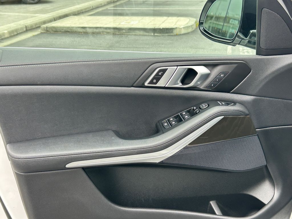 2022 BMW X5 xDrive40i 11