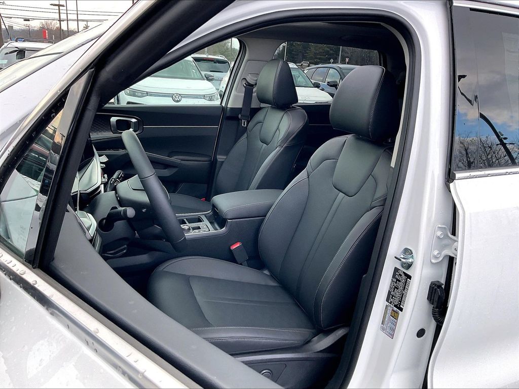 2026 Kia Sorento — photo 10