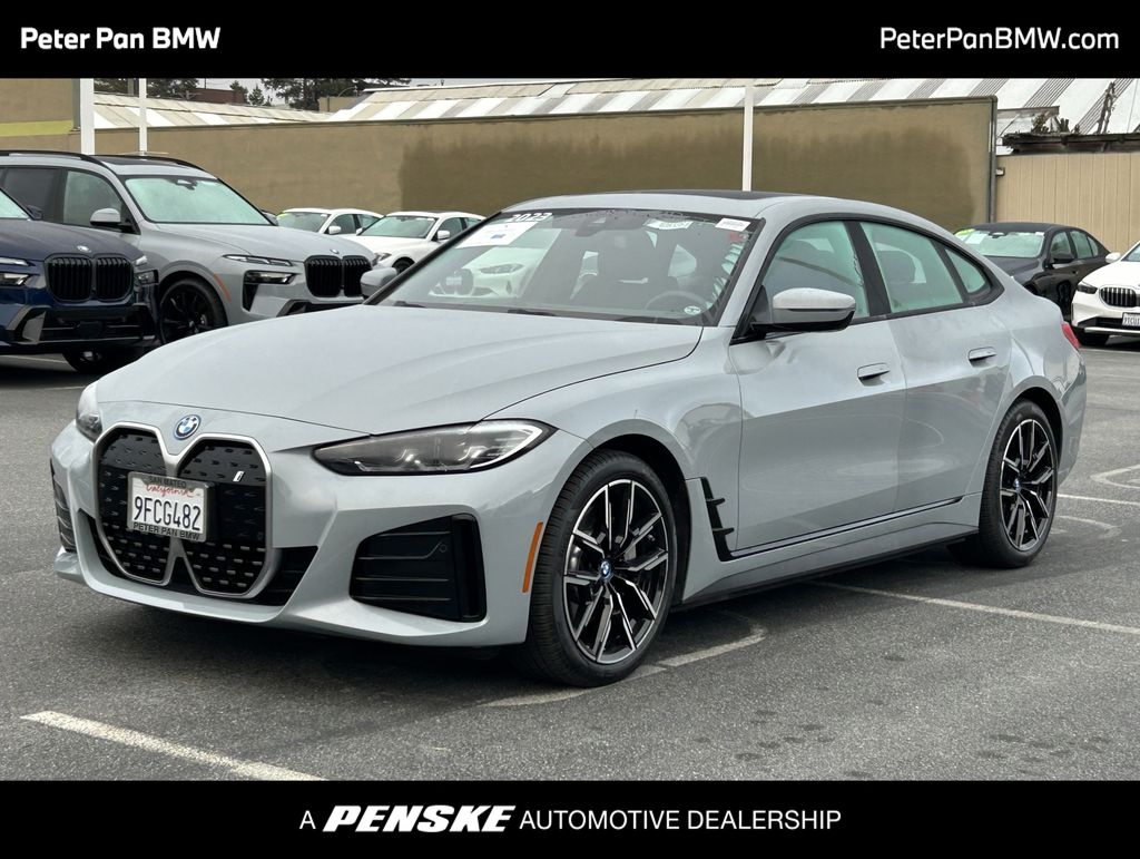 Thumbnail: 2023 BMW i4 - 1