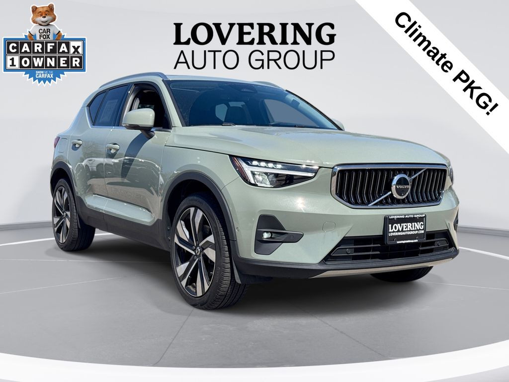 Sage Green Metallic 2024 Volvo XC40 B5 Plus Bright Theme AWD SUV / Crossover All-Wheel Drive Automatic