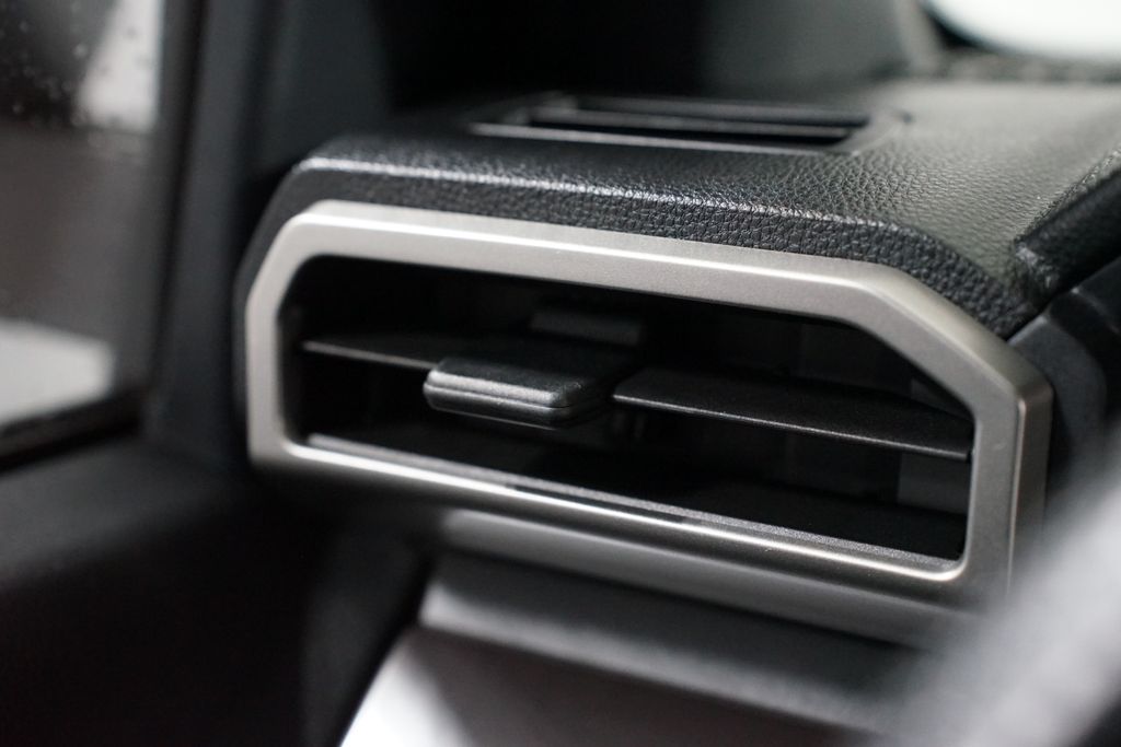 Thumbnail: 2024 Toyota Tacoma - 26