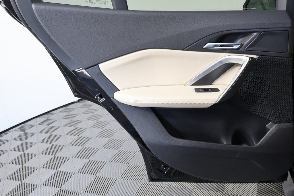 Thumbnail: 2025 BMW X2 - 13