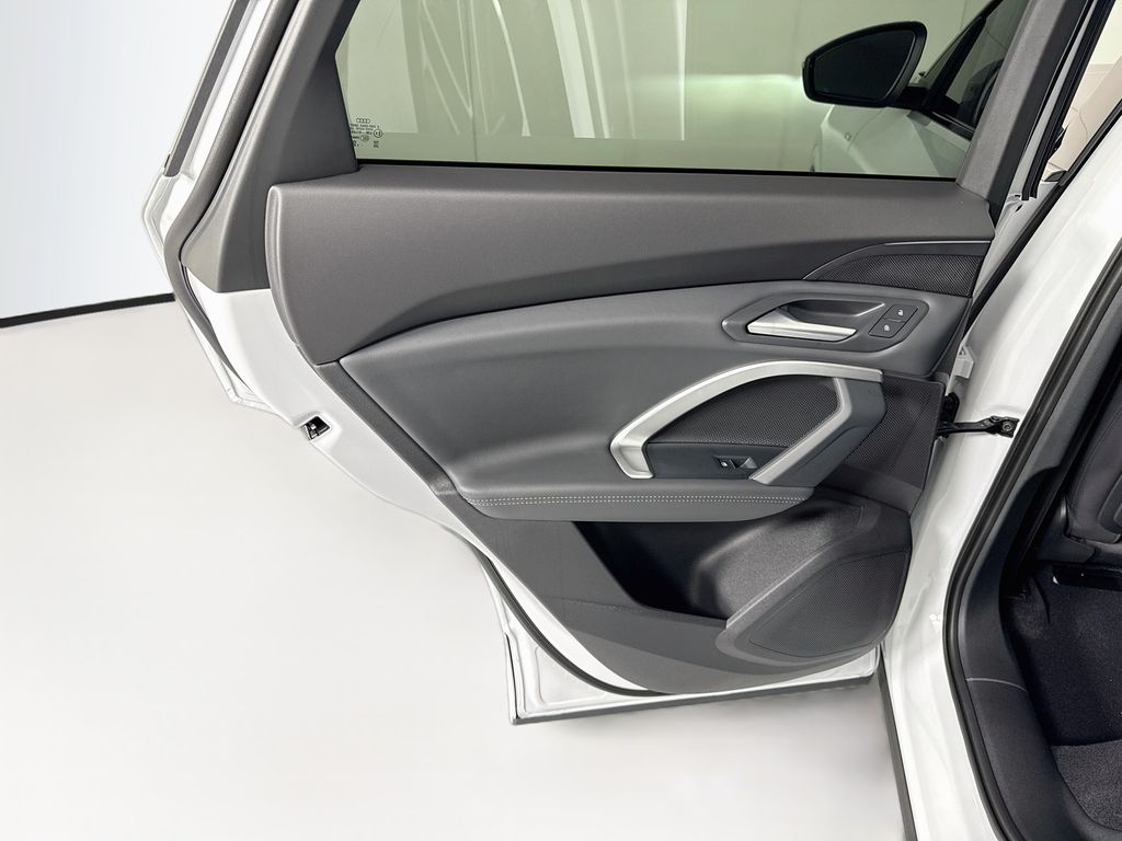 Thumbnail: 2026 Audi Q5 - 28