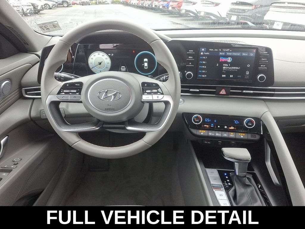 2022 Hyundai Elantra SEL 12