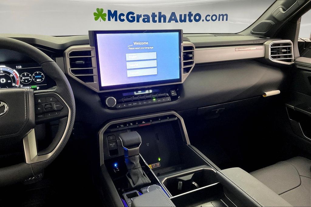 View vehicle photo 7