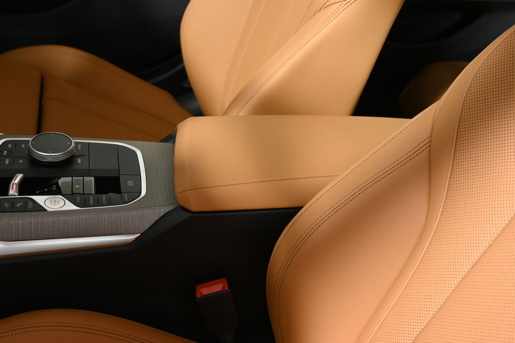 Thumbnail: 2026 BMW 3 Series - 26