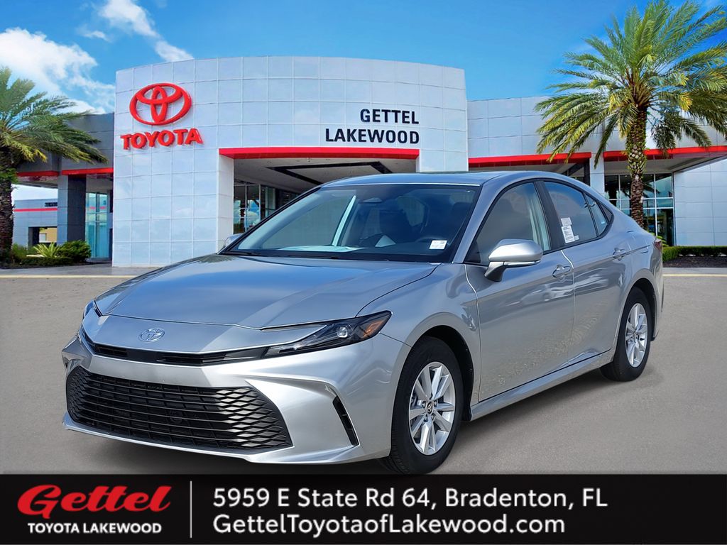 2026 Toyota Camry LE's photo