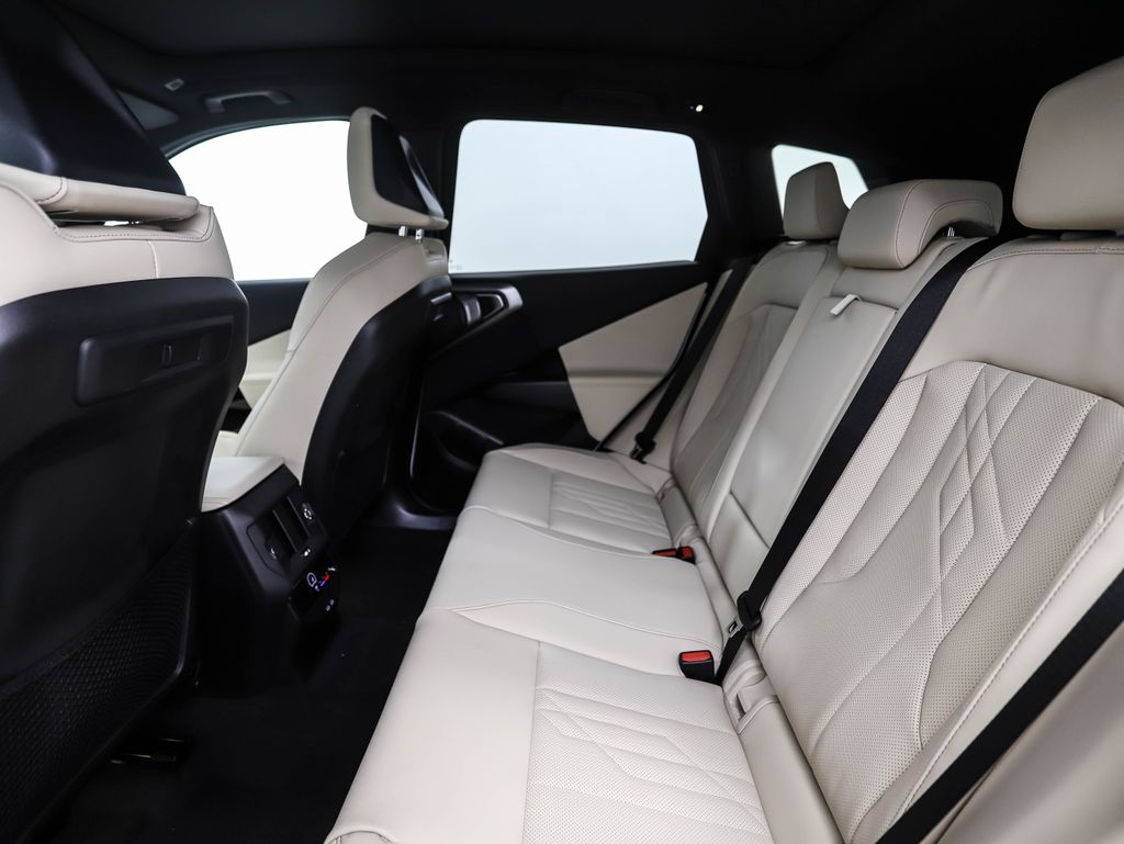 Thumbnail: 2026 BMW X3 - 23