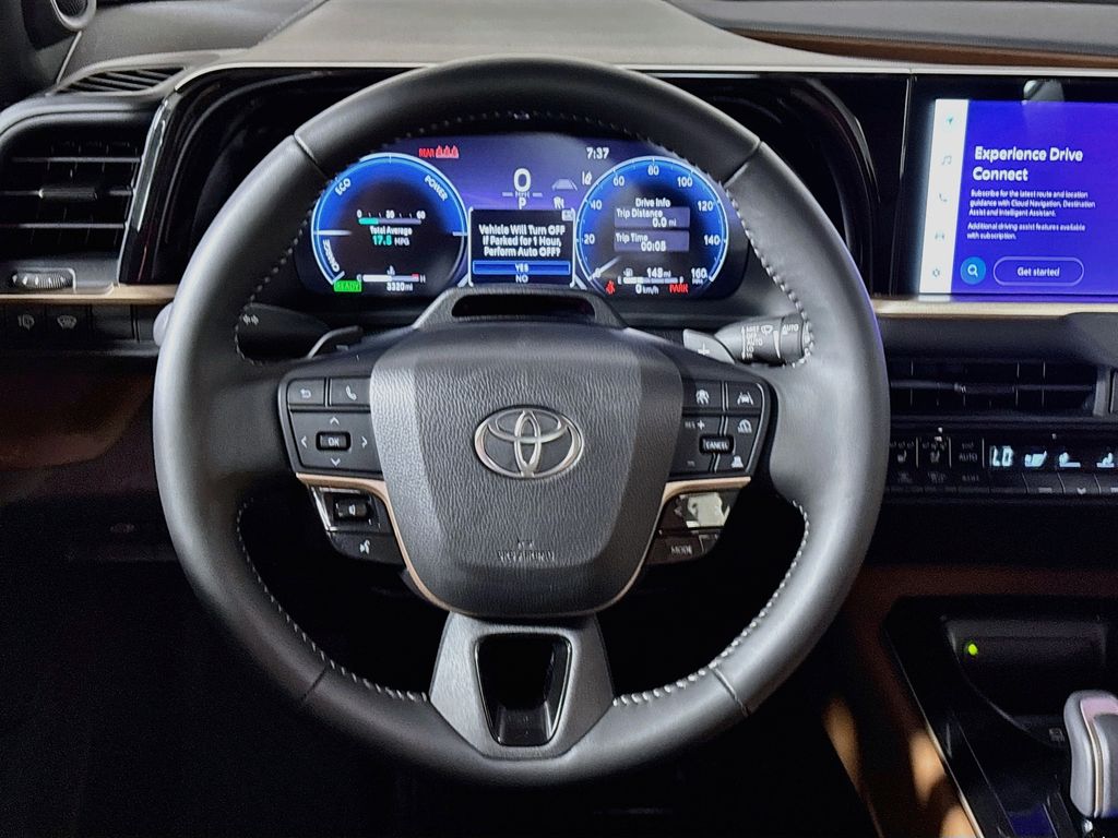 2025 Toyota Crown Signia Limited