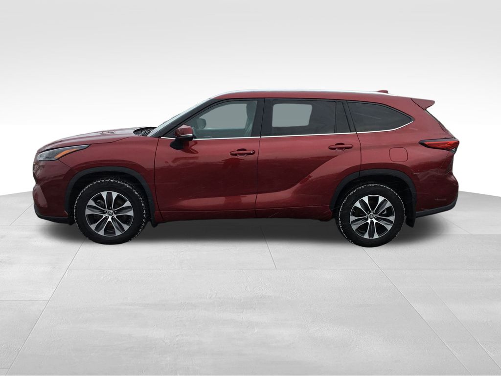 Thumbnail: 2021 Toyota Highlander - 2
