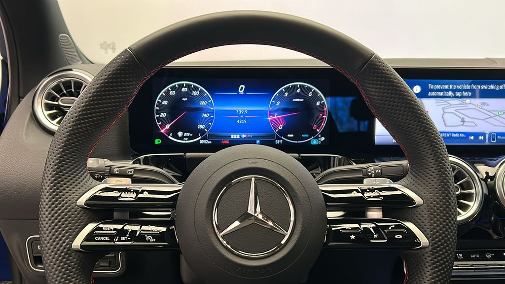 2025 Mercedes-Benz GLA 250 4MATIC 13