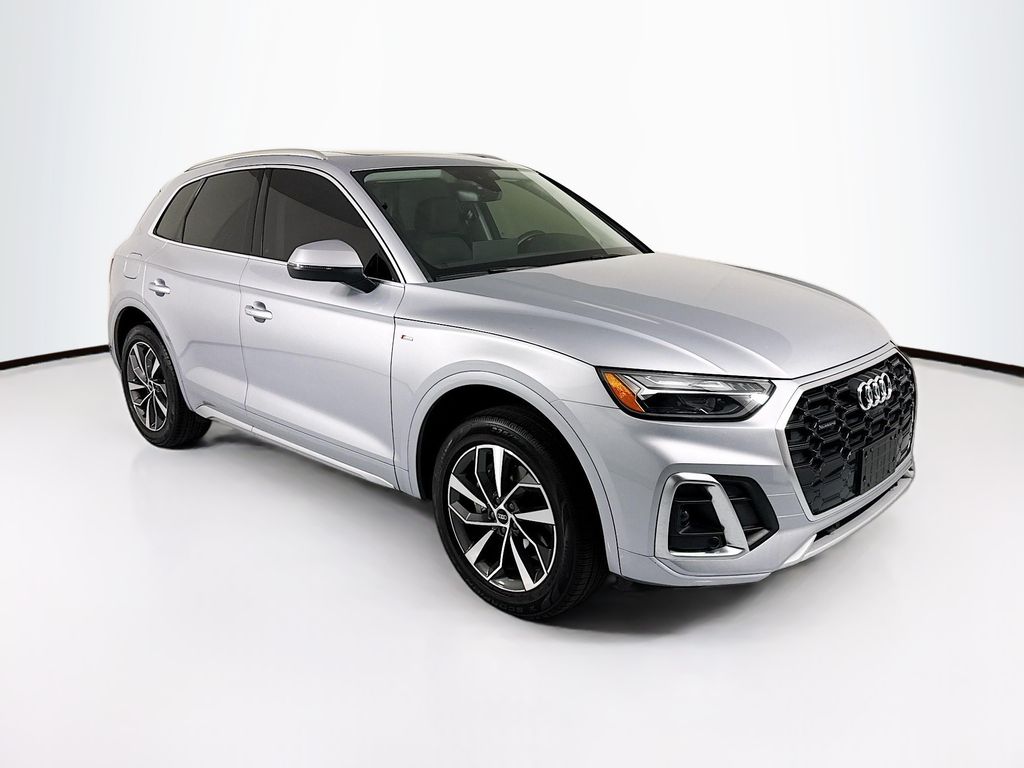 Thumbnail: 2023 Audi Q5 - 3