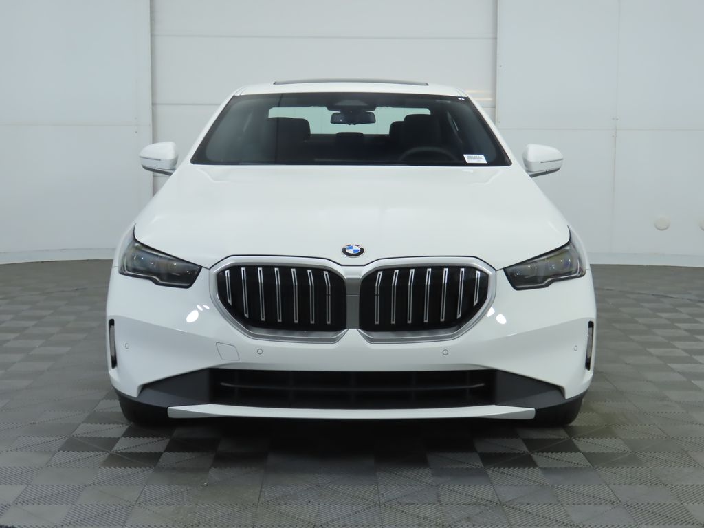 Thumbnail: 2025 BMW 5 Series - 2
