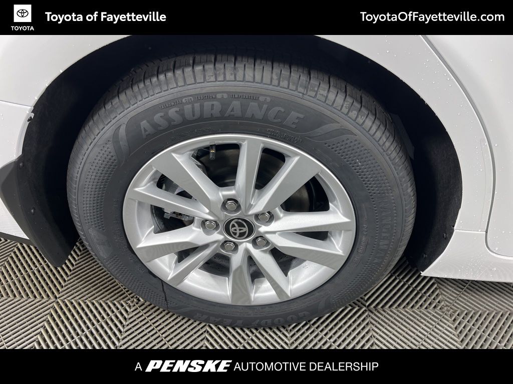 Thumbnail: 2026 Toyota Camry - 16