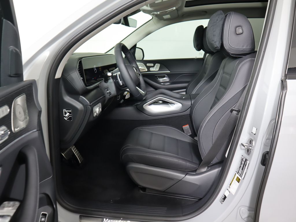 Thumbnail: 2026 Mercedes-Benz GLS - 20