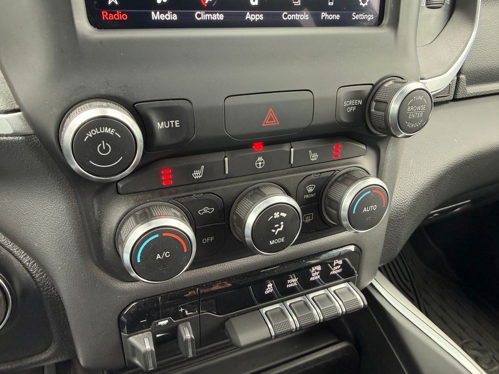 Certified Used 2021 White Ram Big Horn/Lone Star image 65