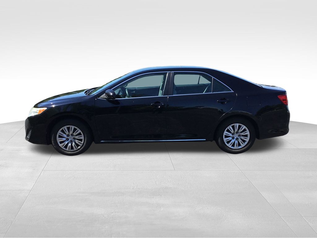 Thumbnail: 2014 Toyota Camry - 2
