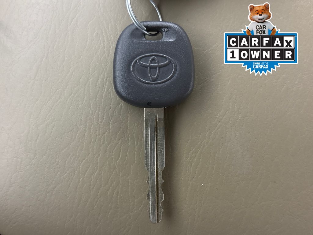 Used 2009  Toyota PreRunner image 28