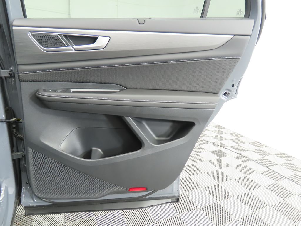 Thumbnail: 2026 Volkswagen Atlas - 27