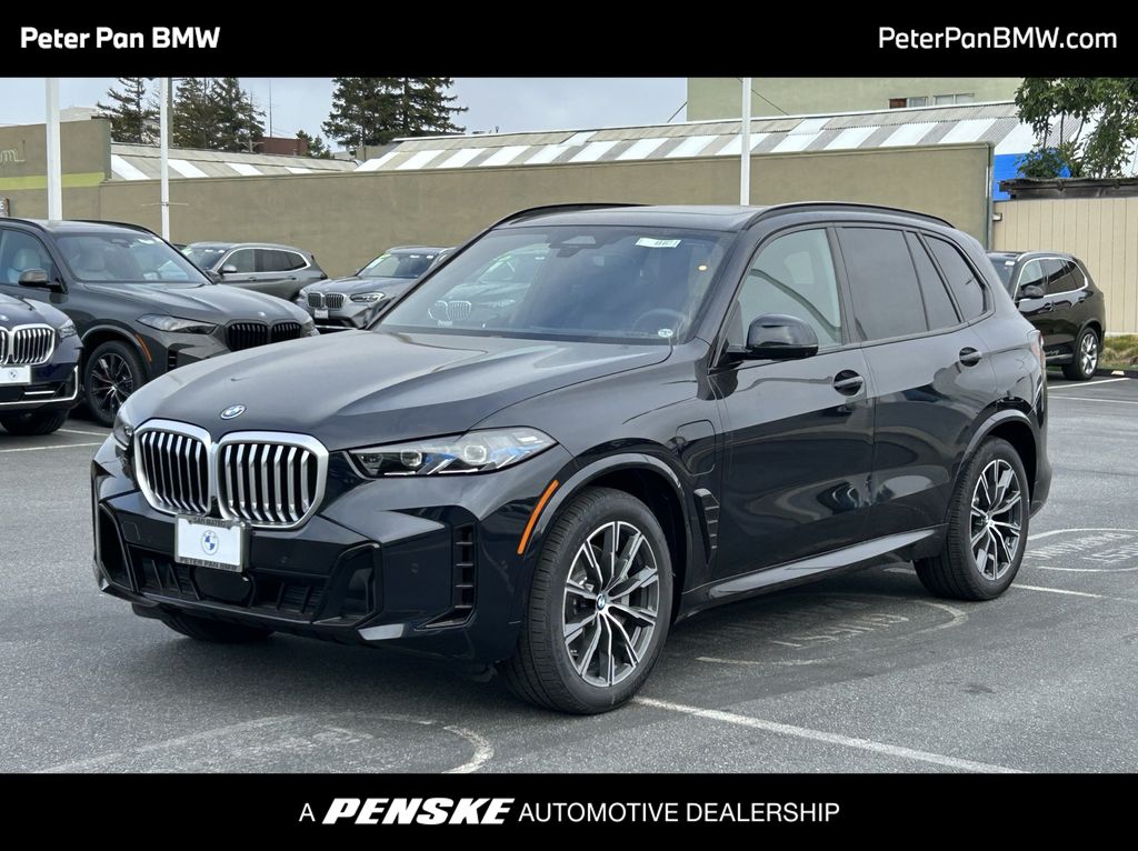 2026 BMW X5 xDrive50e Hero Image