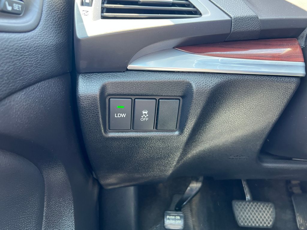 2015 Acura MDX Technology 16