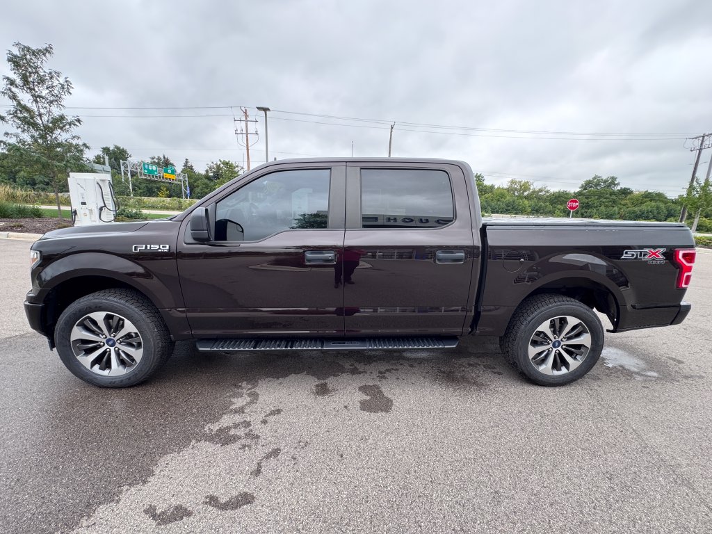 Used 2019 Magma Red Ford XL image 8
