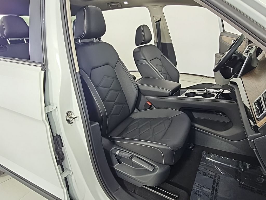 Thumbnail: 2025 Volkswagen Atlas - 19