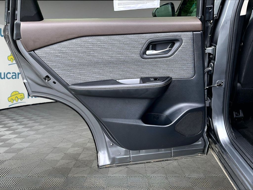 2023 Nissan Rogue — photo 22