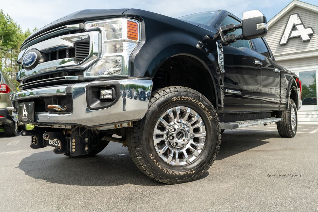 Black Metallic 2020 Ford F-350 Super Duty XLT Crew Cab 4WD Pickup Truck Four-Wheel Drive Automatic