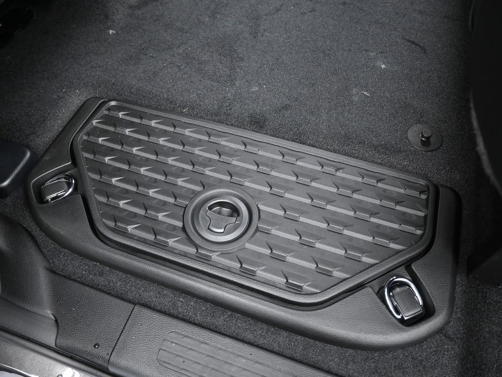 New 2026 Granite Crystal Metallic Clearcoat Ram Laramie image 33